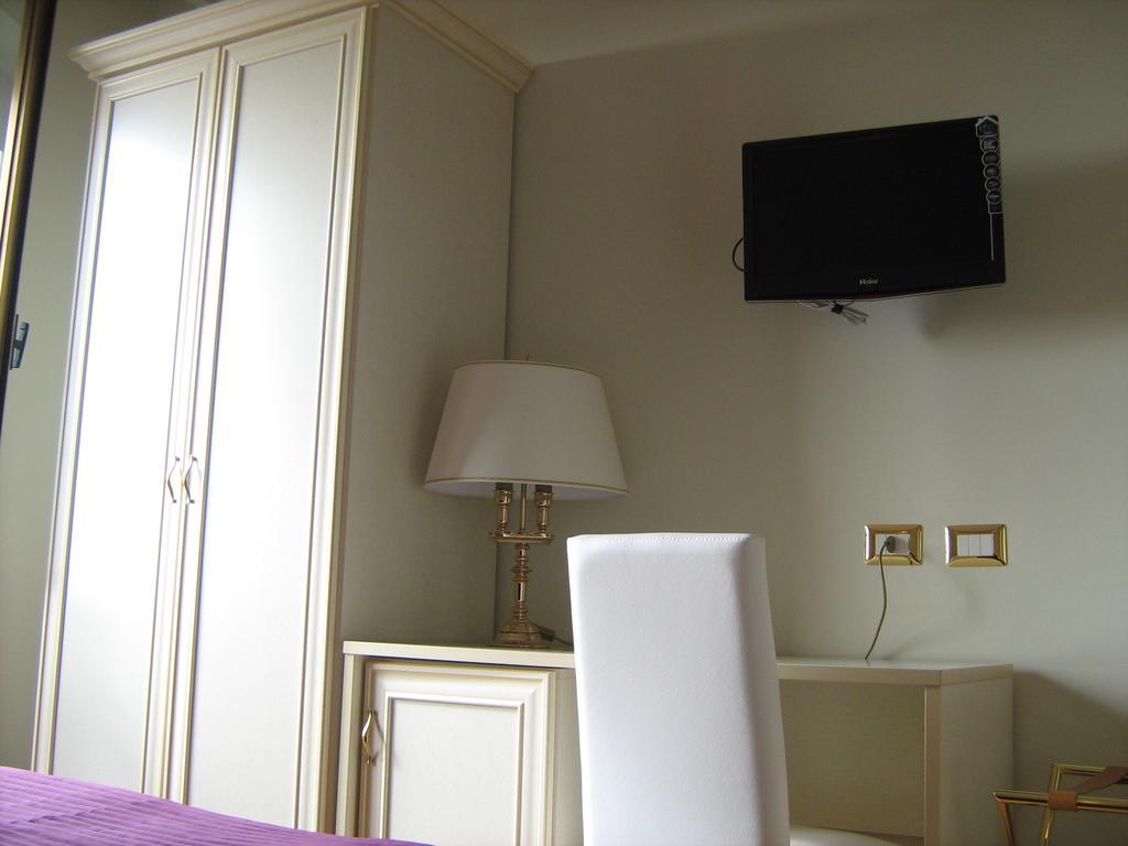 Appia Nuova Holiday B&B โรม ห้อง รูปภาพ