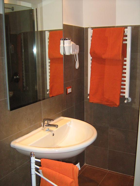 Appia Nuova Holiday B&B โรม ห้อง รูปภาพ